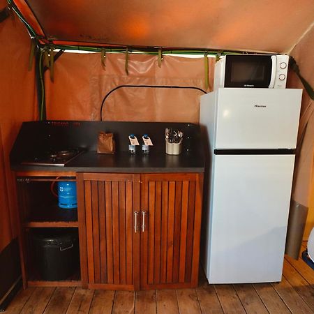 Camping 3 Estrellas Gava Bagian luar foto
