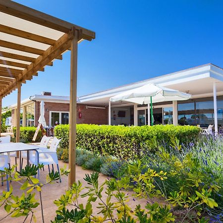 Camping 3 Estrellas Gava Bagian luar foto
