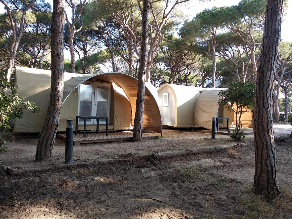 Camping 3 Estrellas Gava Bagian luar foto
