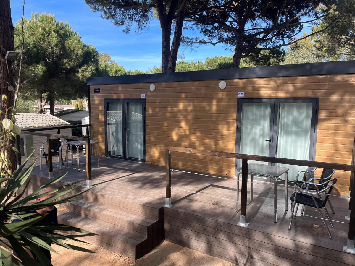 Camping 3 Estrellas Gava Bagian luar foto