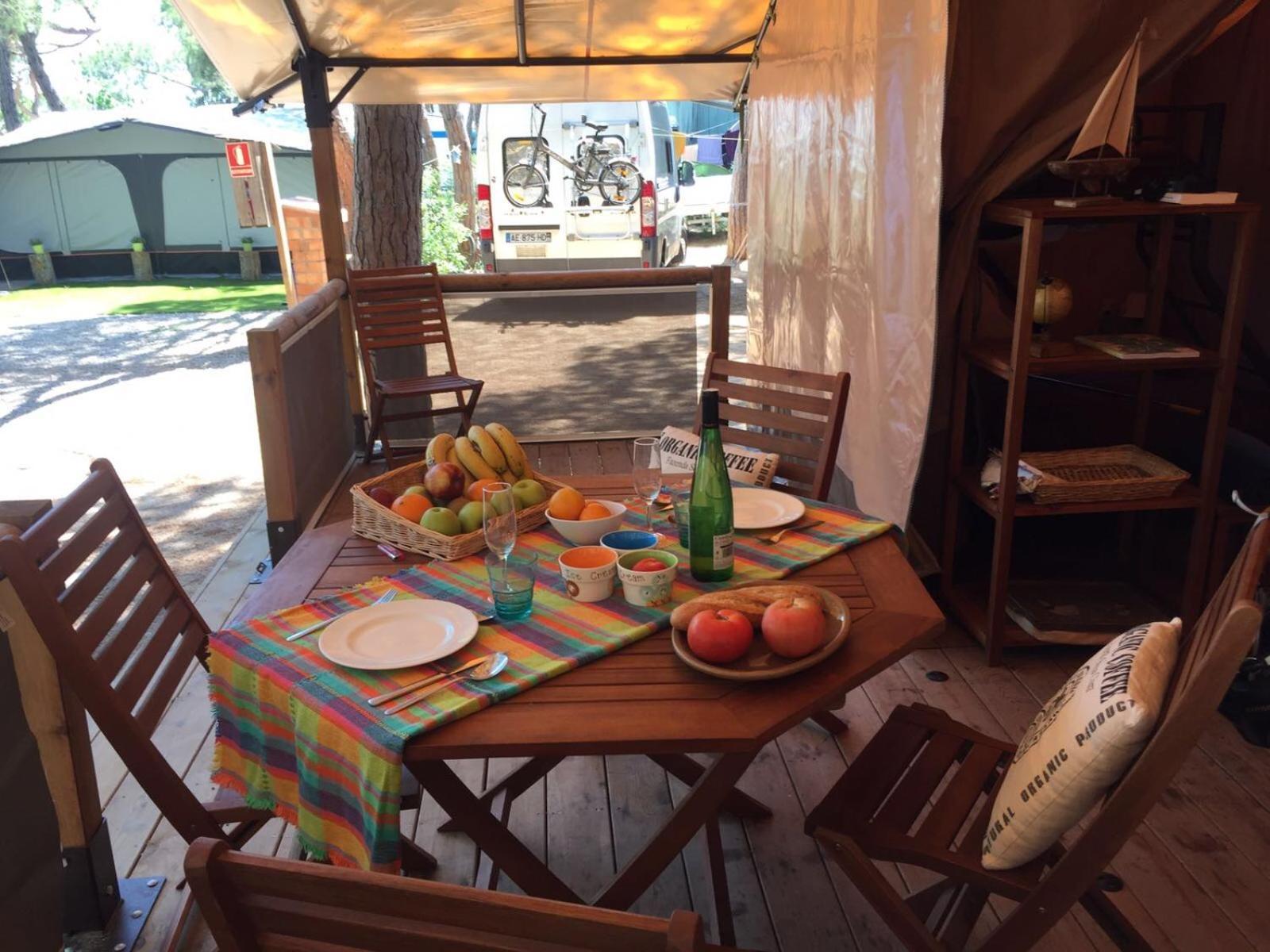 Camping 3 Estrellas Gava Bagian luar foto