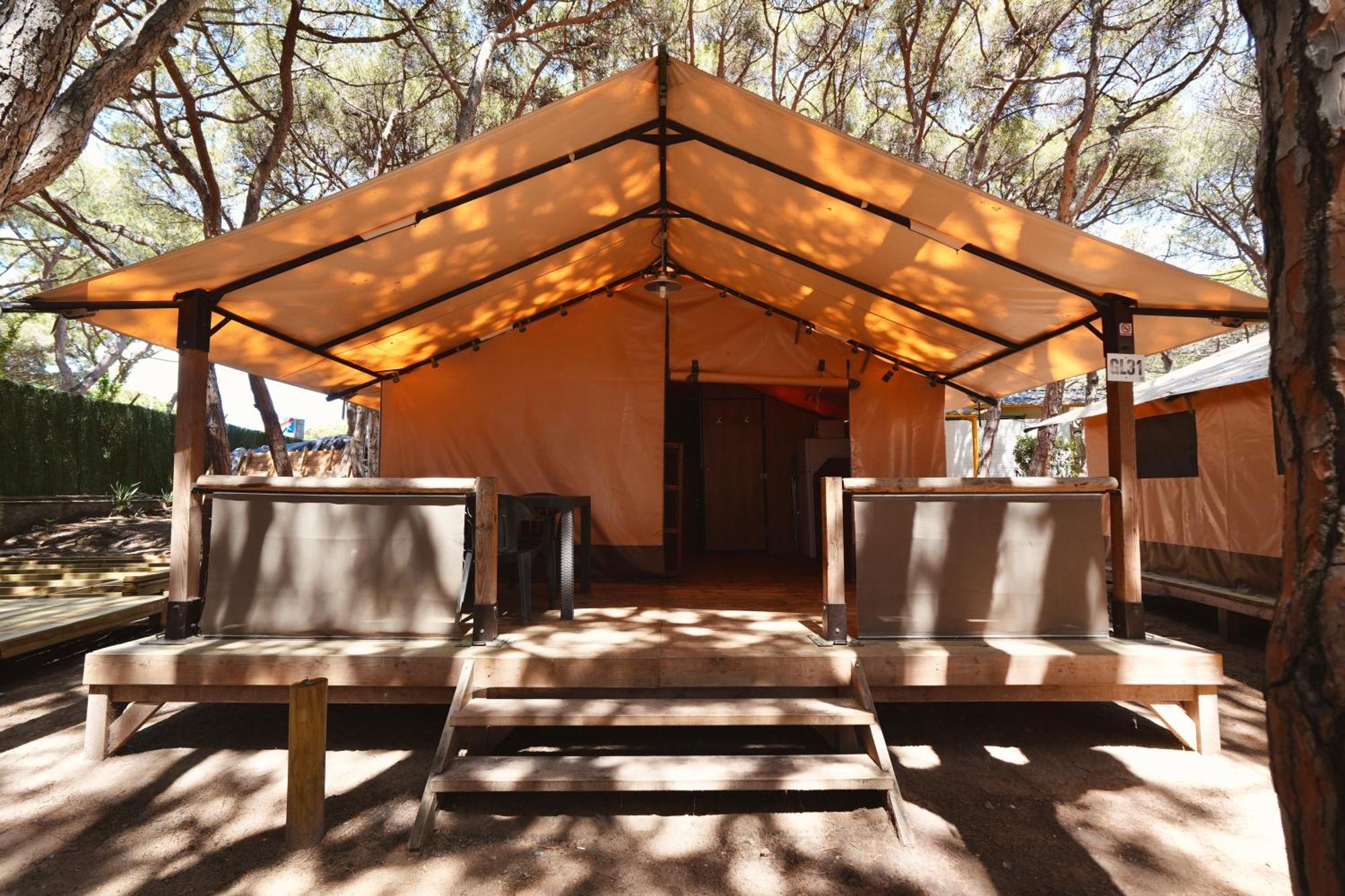 Camping 3 Estrellas Gava Bagian luar foto