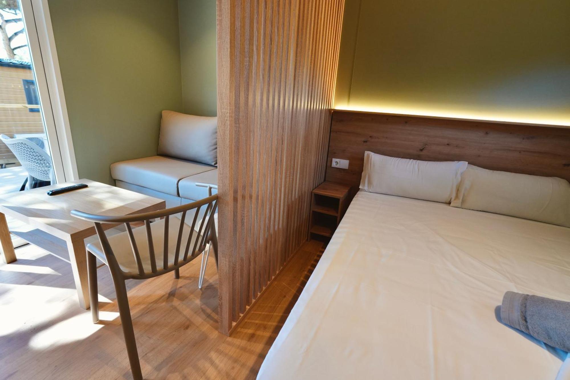 Camping 3 Estrellas Gava Bagian luar foto